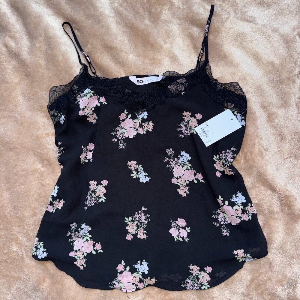 NWT - SO Floral Black Lace-Trim Tank Top
